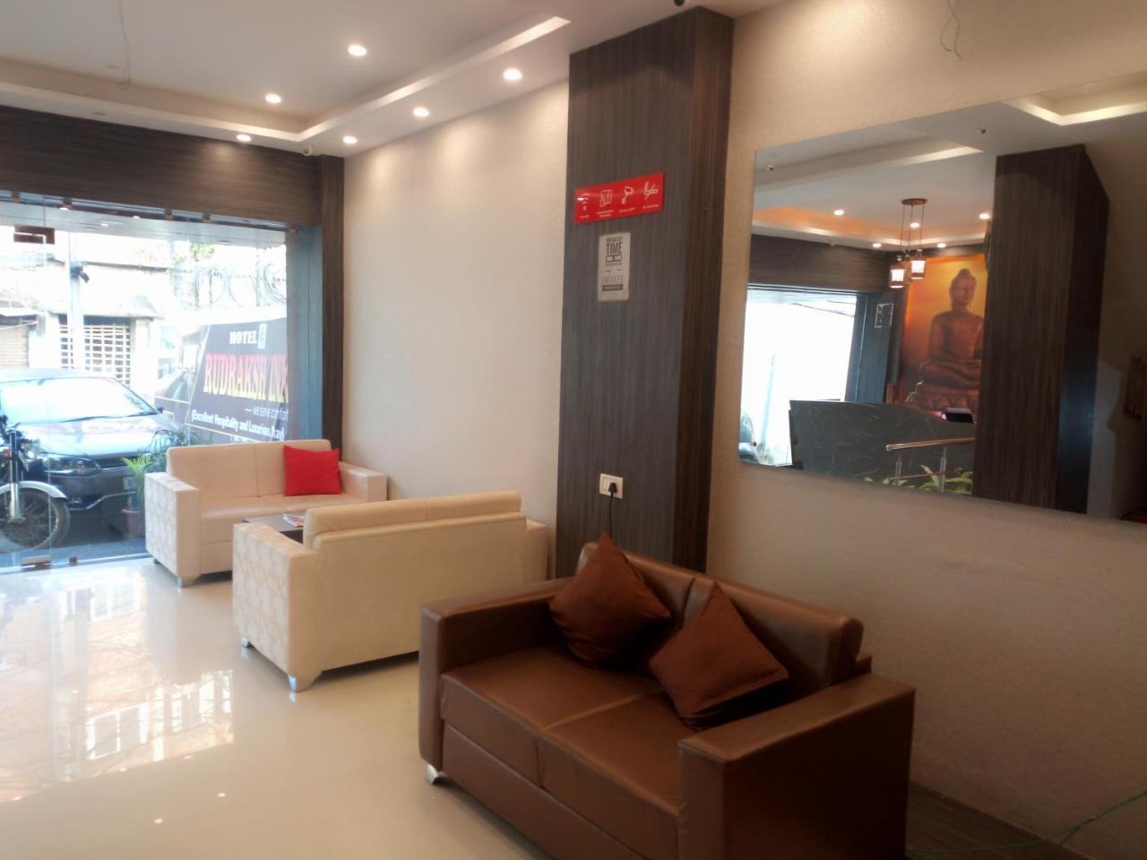Hotel Rudraksha Inn Диогар Екстериор снимка