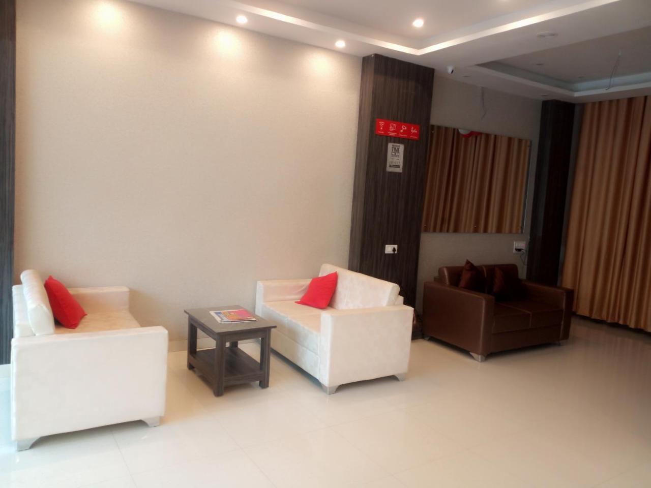 Hotel Rudraksha Inn Диогар Екстериор снимка